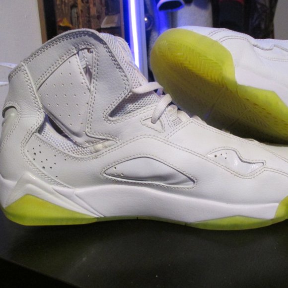 Jordan 7 True Flight White and Volt Ice (2013) size 10.5 - Picture 7 of 10